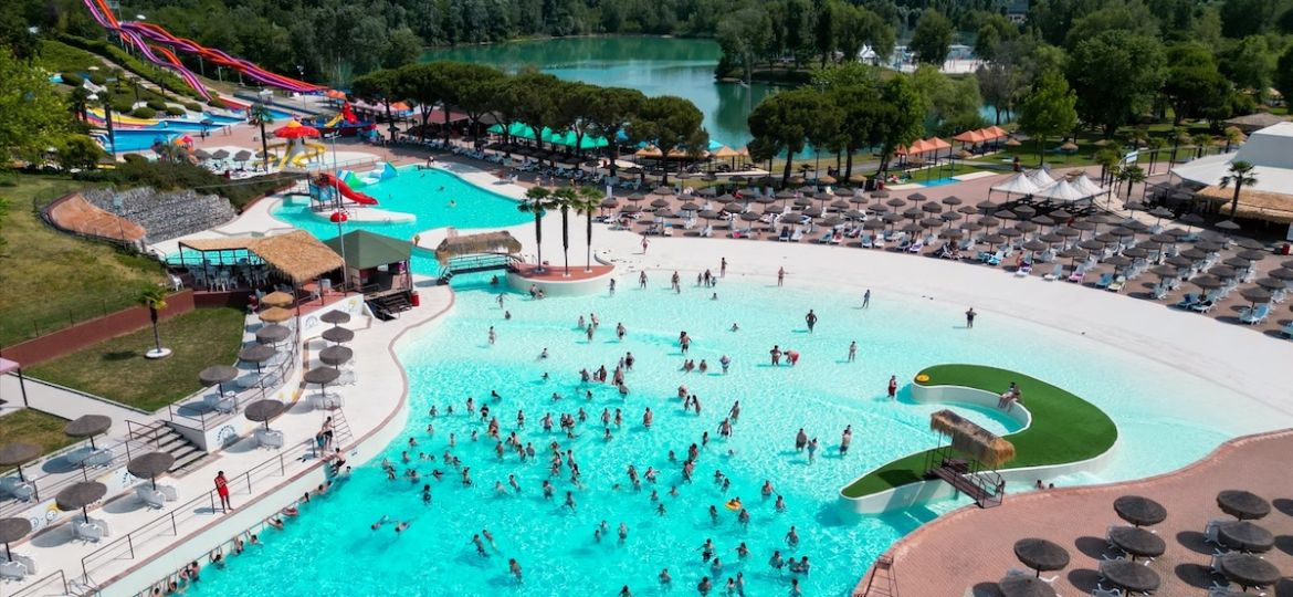 Piscine Invase Dai Turisti – Il Trend Di Padovaland